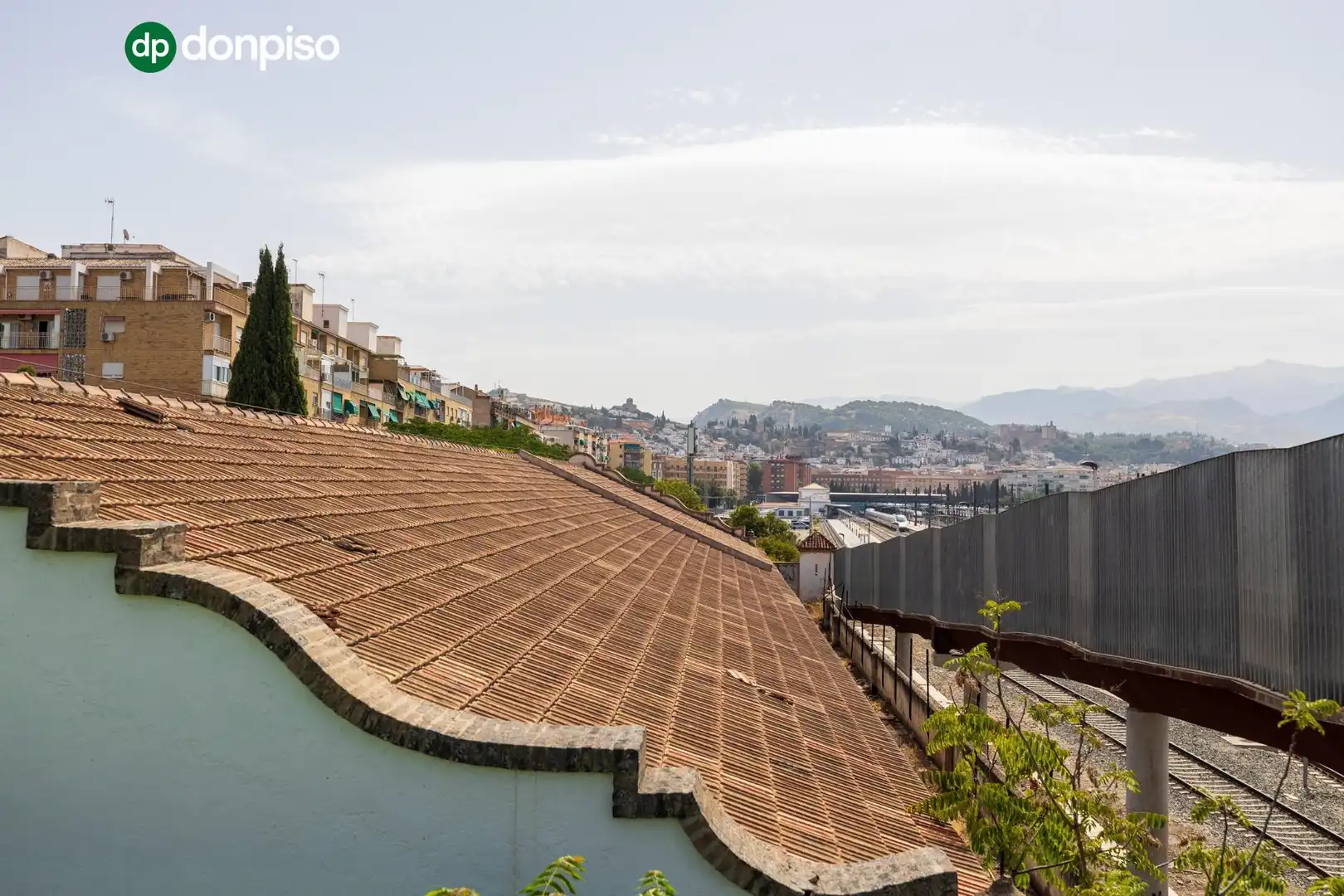 Vista exterior de Pis en venda en Granada