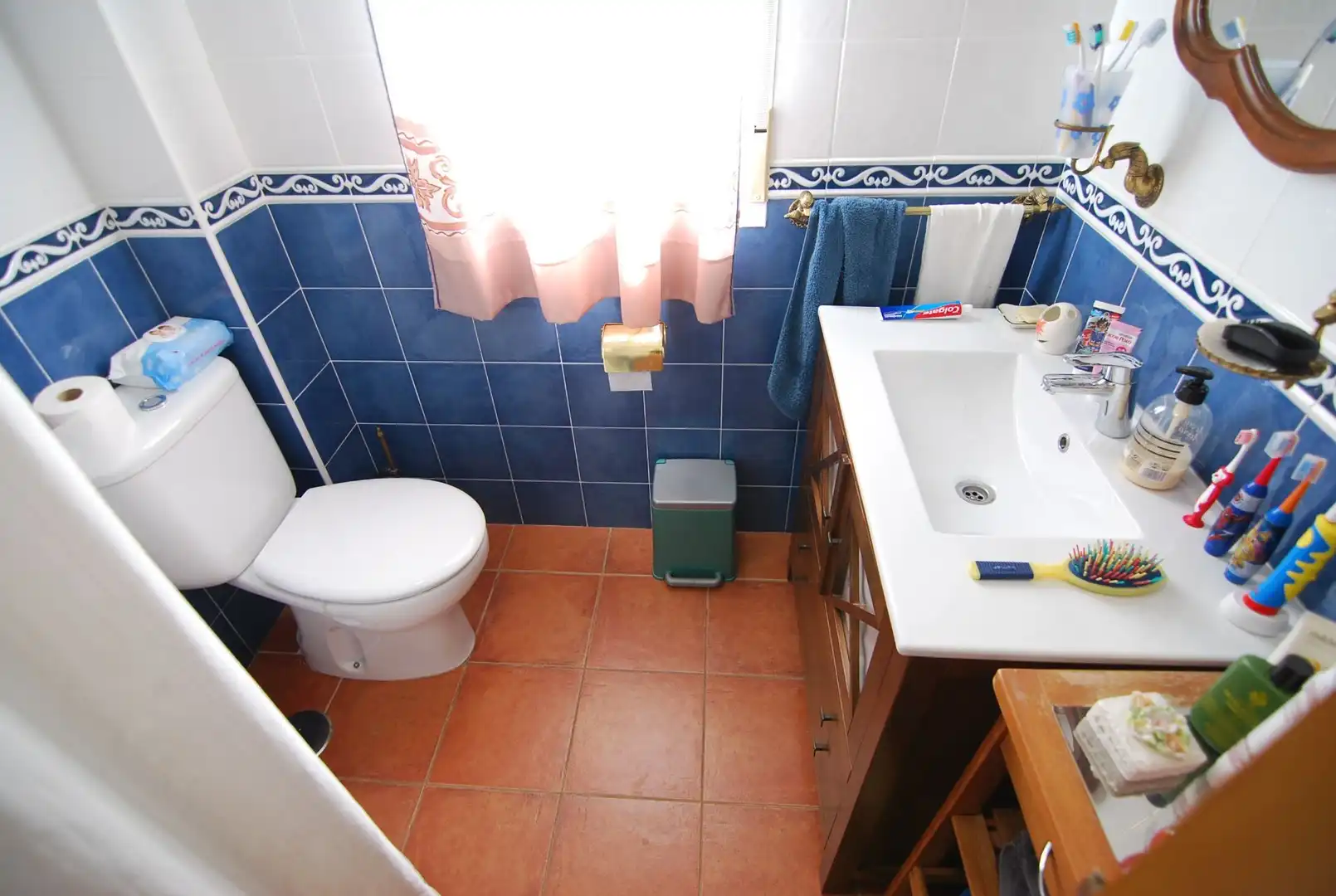 Bathroom of Houses for sale in Navas del Rey  with Heating