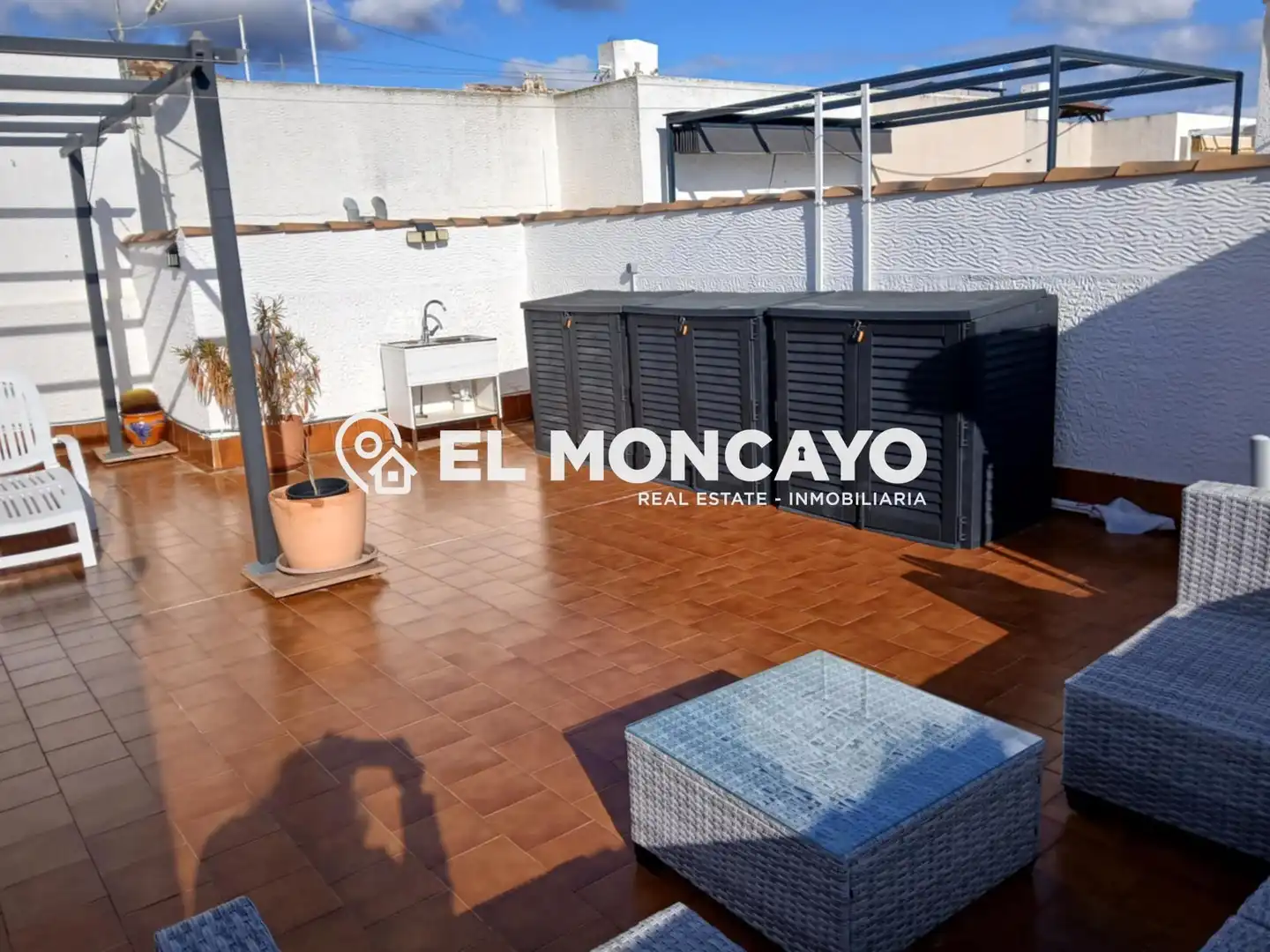 Terrassa de Casa o xalet en venda en Orihuela amb Aire condicionat, Calefacció i Jardí privat