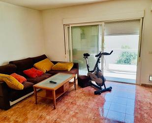 Sala d'estar de Apartament de lloguer en Sant Antoni de Portmany amb Aire condicionat, Moblat i Balcó