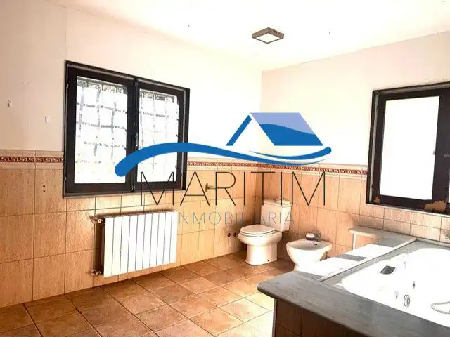 Baño de Casa o chalet en venta en Lloret de Mar con Aire acondicionado, Calefacción y Jardín privado