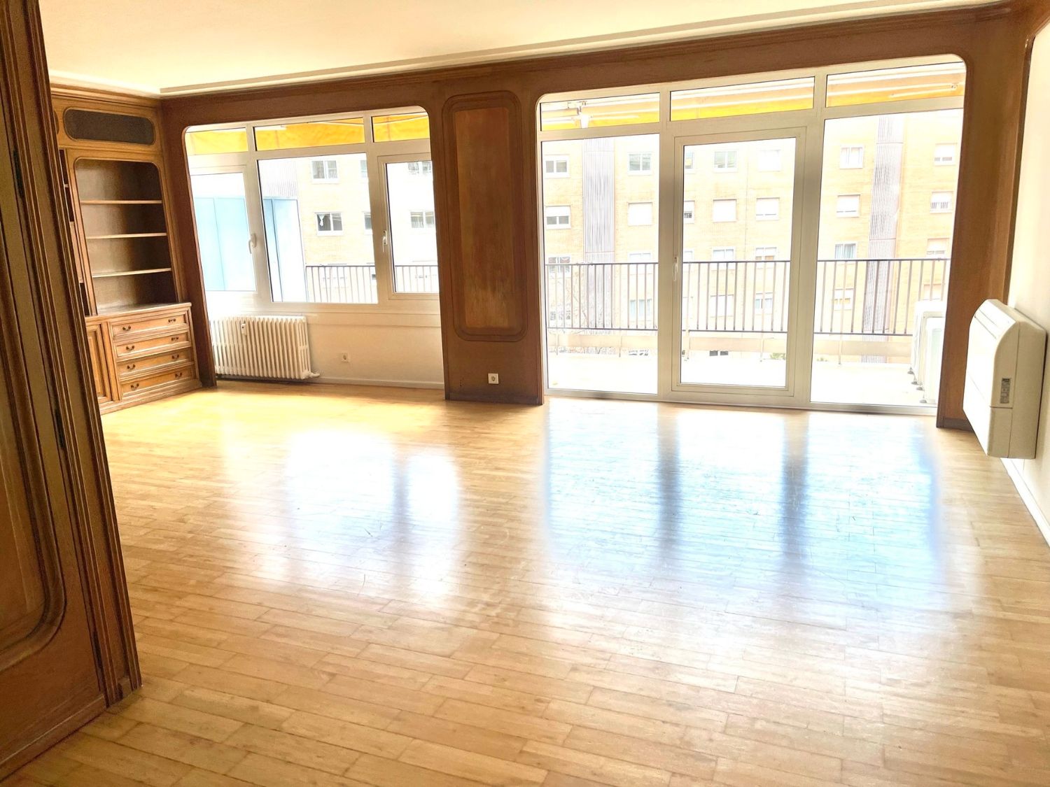 Living room of Flat for sale in  Barcelona Capital  with Air Conditioner and Terrace
