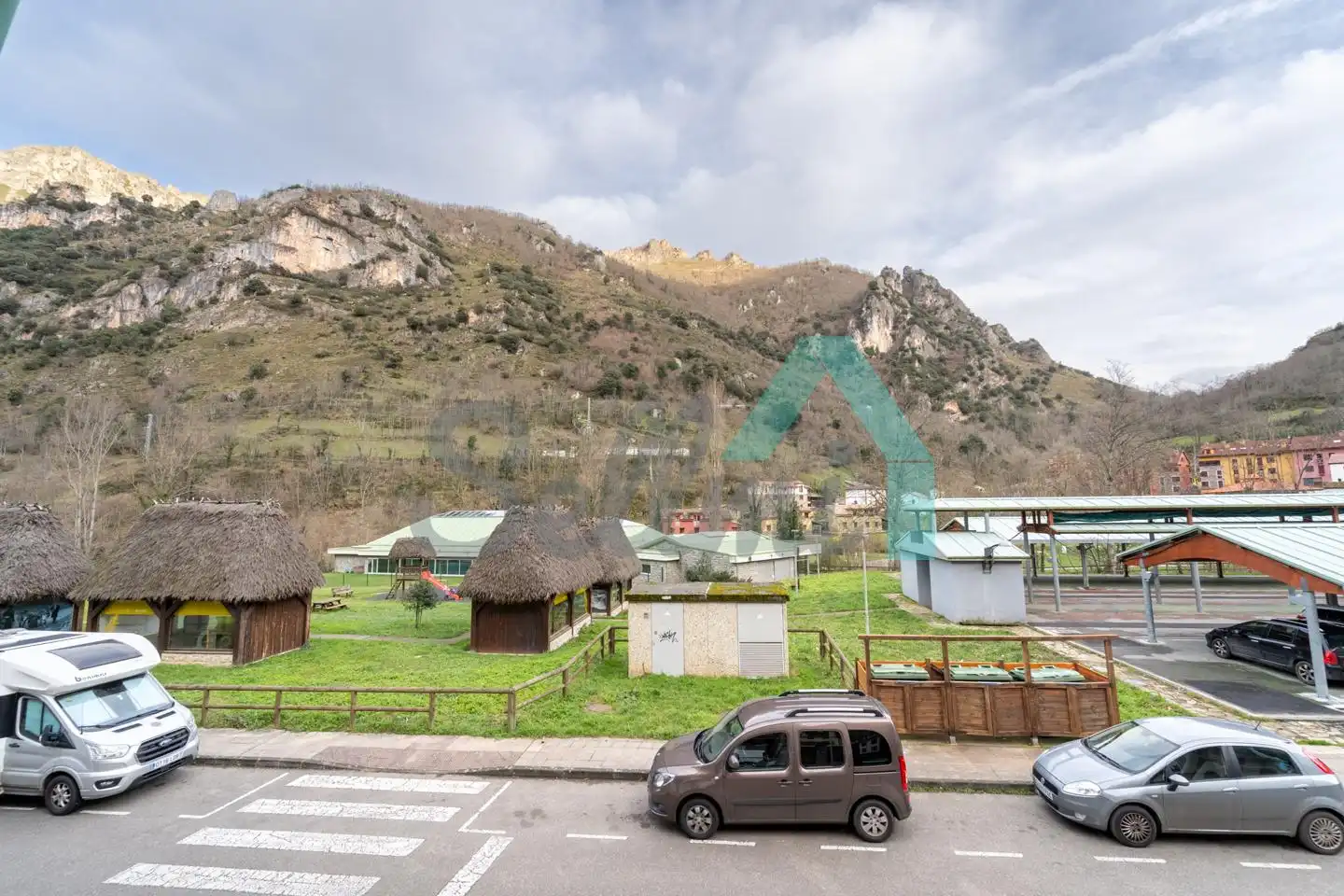 Vista exterior de Piso en venta en Somiedo con Calefacción, Parquet y Terraza