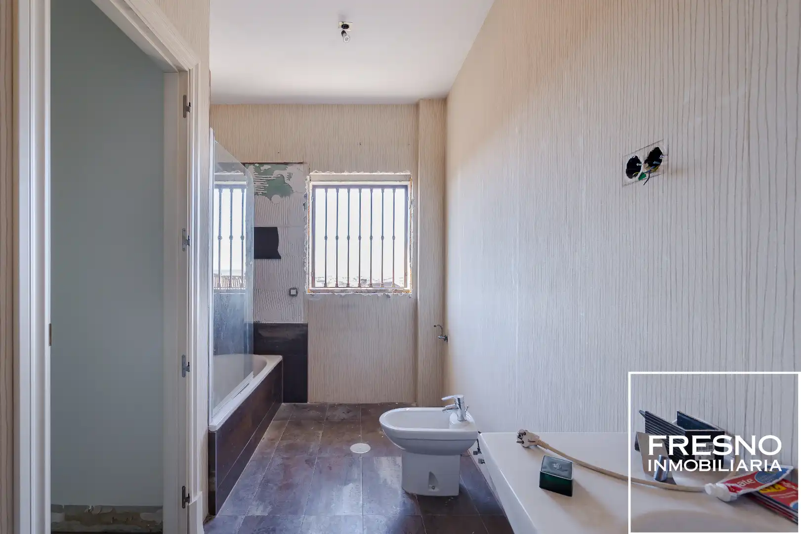 Baño de Casa o chalet en venta en Cobeña con Calefacción, Jardín privado y Trastero