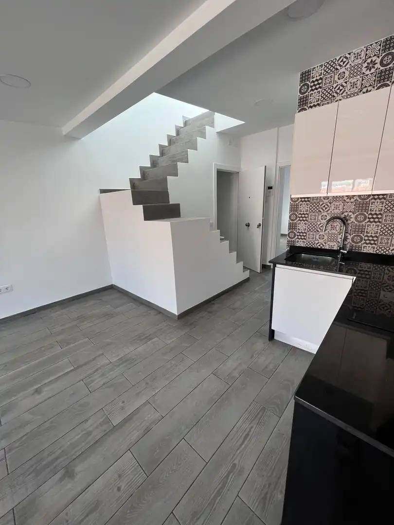 Attic for rent in Centre