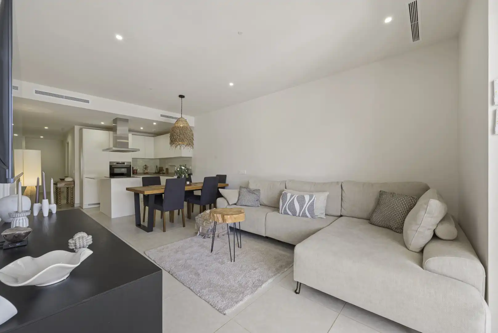 Sala d'estar de Planta baixa en venda en Mijas amb Aire condicionat, Terrassa i Piscina