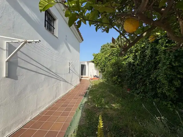 Exterior view of Houses for sale in Algeciras  with Air Conditioner, Private garden and Terrace