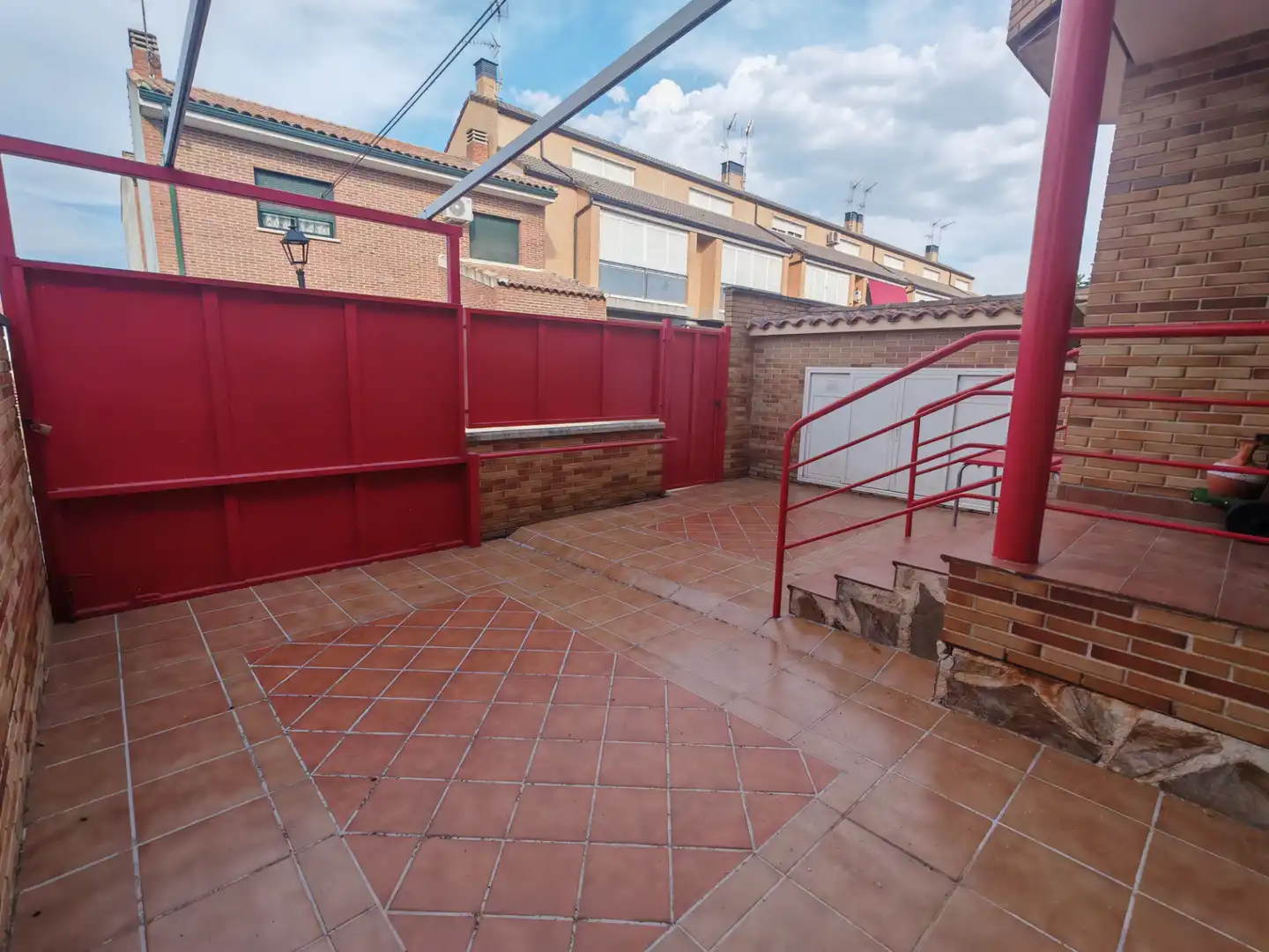 Terrassa de Casa adosada en venda en Quismondo amb Aire condicionat, Calefacció i Parquet