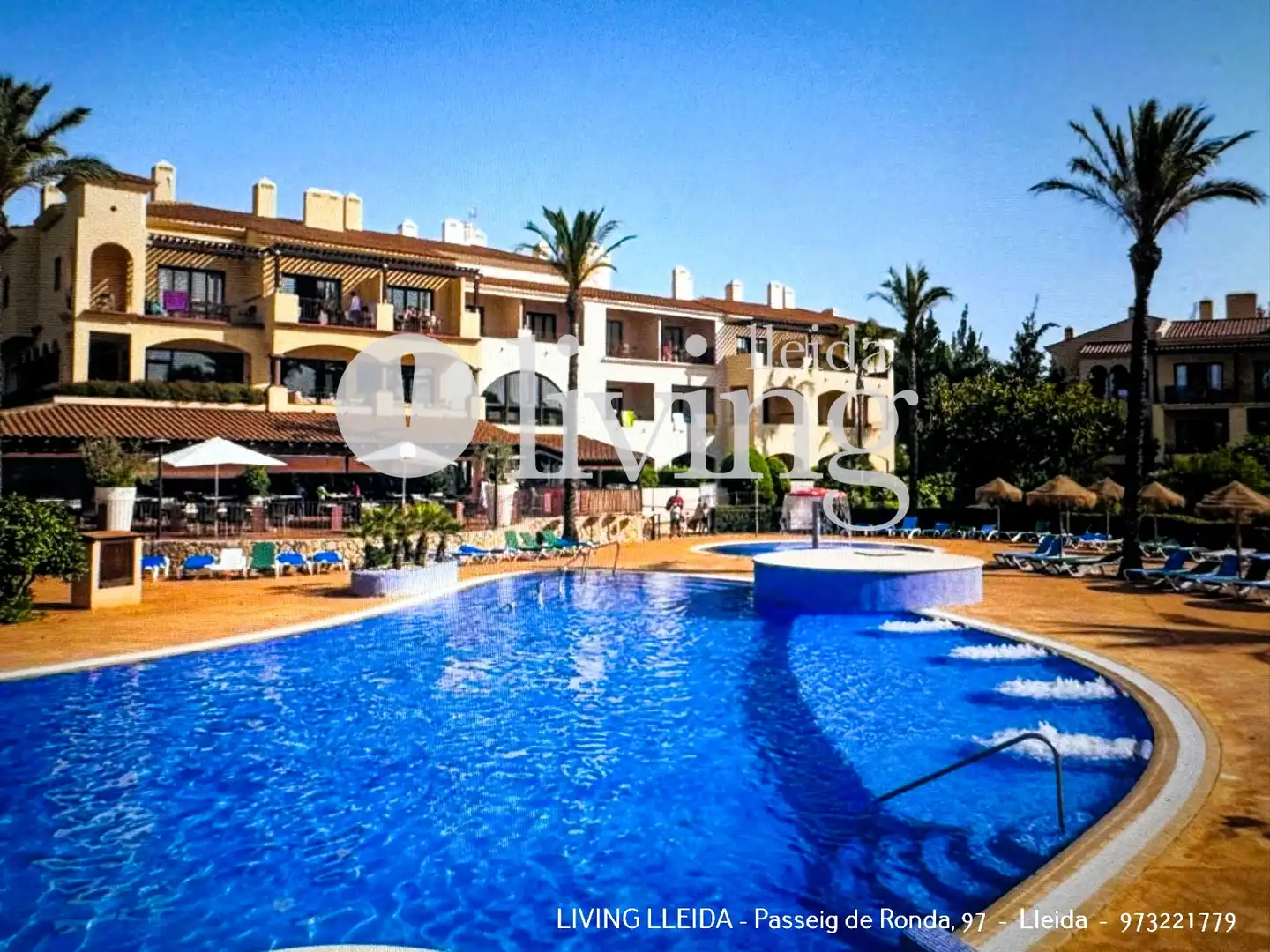 Apartamento con terraza en venta en Carrer de les Terres Noves, imagen 2
