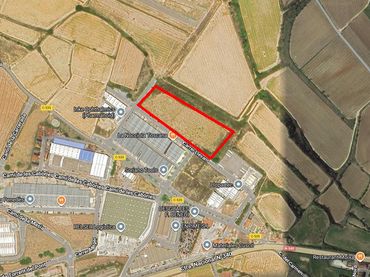Terreny industrial en venda a Carrer Tramontana