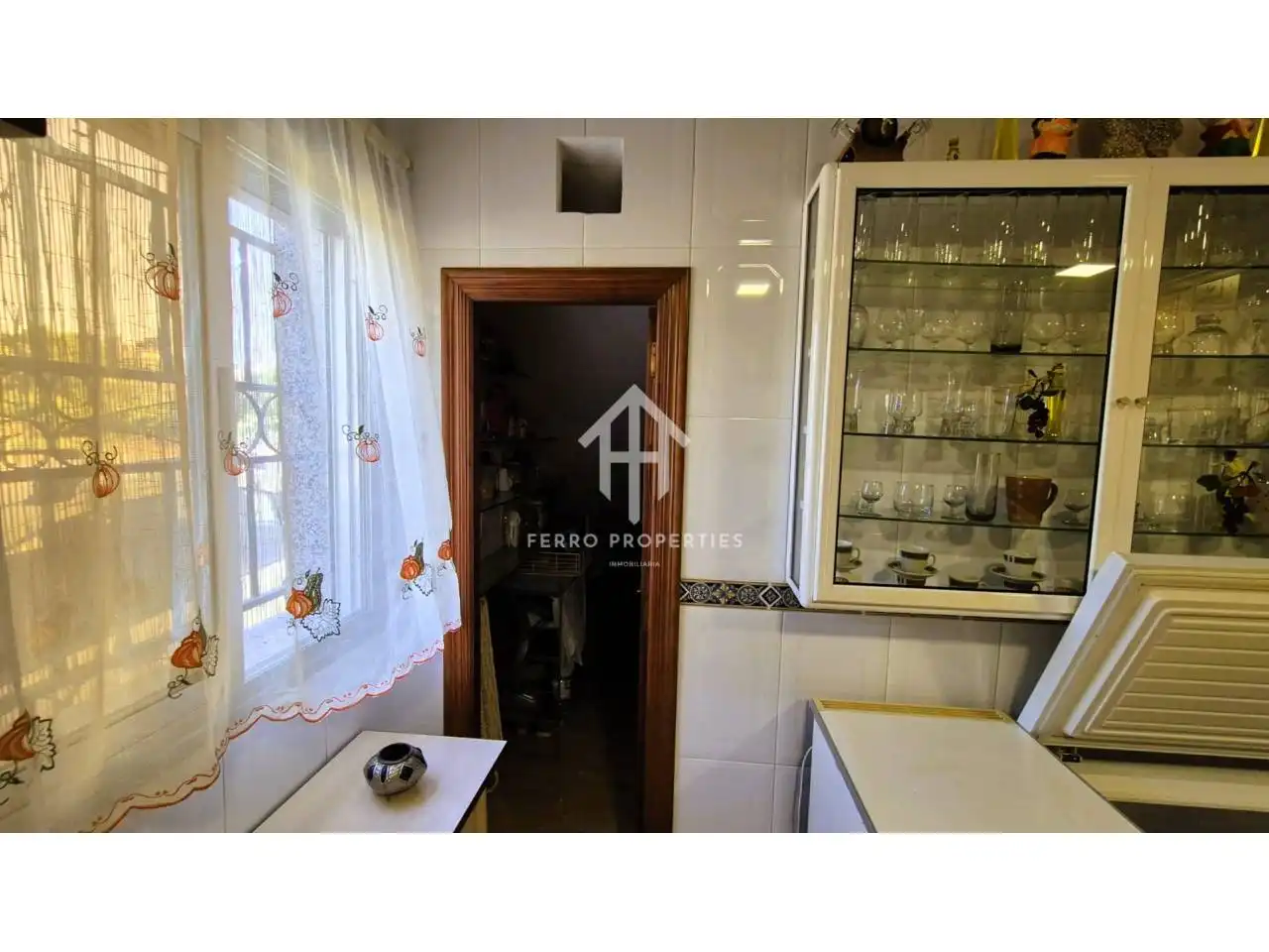 Cuina de Casa o xalet en venda en Algarinejo amb Jardí privat, Terrassa i Moblat