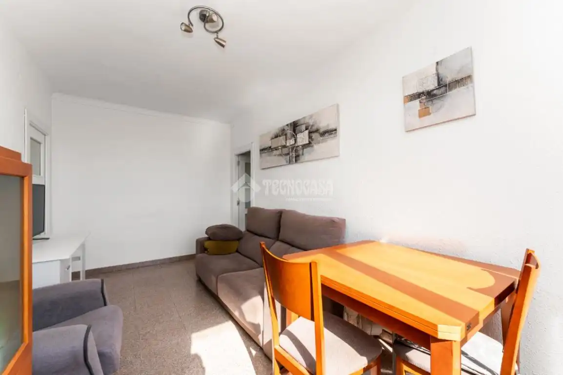 Living room of Flat for sale in Cornellà de Llobregat  with Air Conditioner
