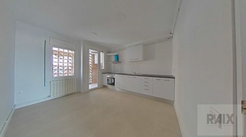 Foto 5 de Piso en venta en Av Rafael Casanova, Serra d'en Camaró, Sabadell