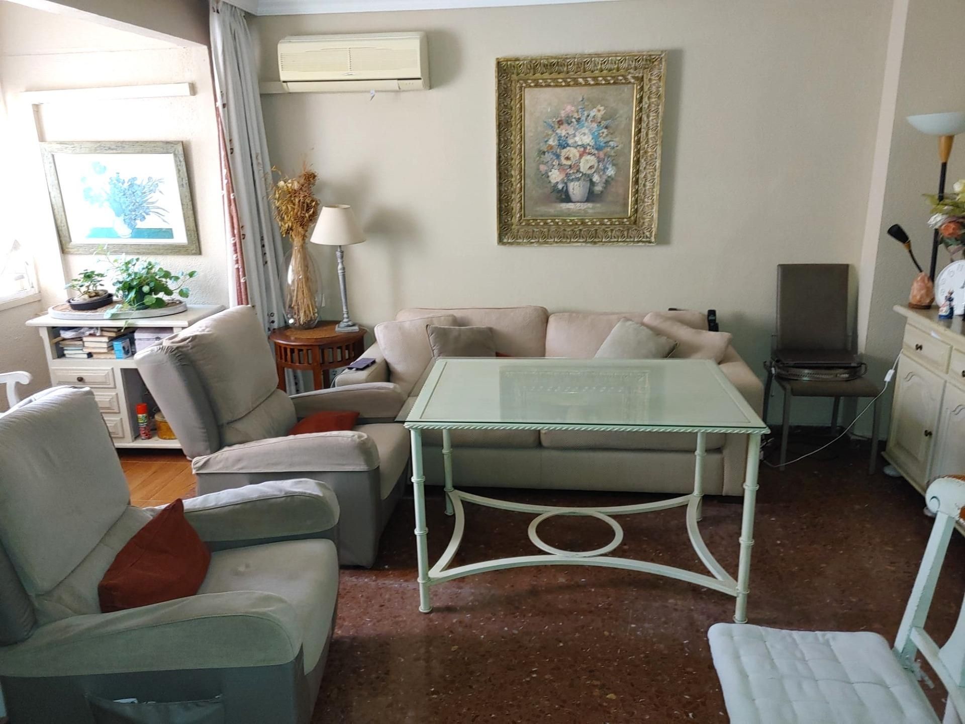 Sala de estar de Piso en venta en  Sevilla Capital con Aire acondicionado y Trastero