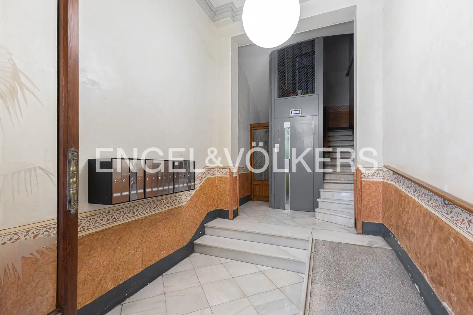 Piso en venta en Barcelona con Aire acondicionado, Calefacción y Parquet