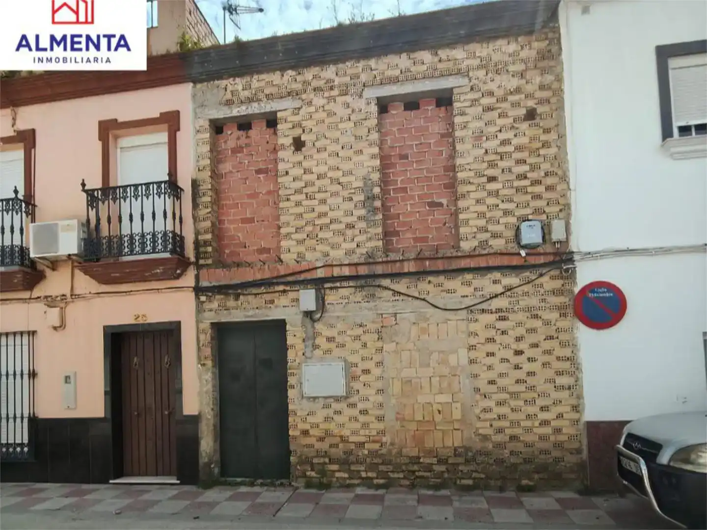 Vista exterior de Pis en venda en Las Cabezas de San Juan, Sevilla