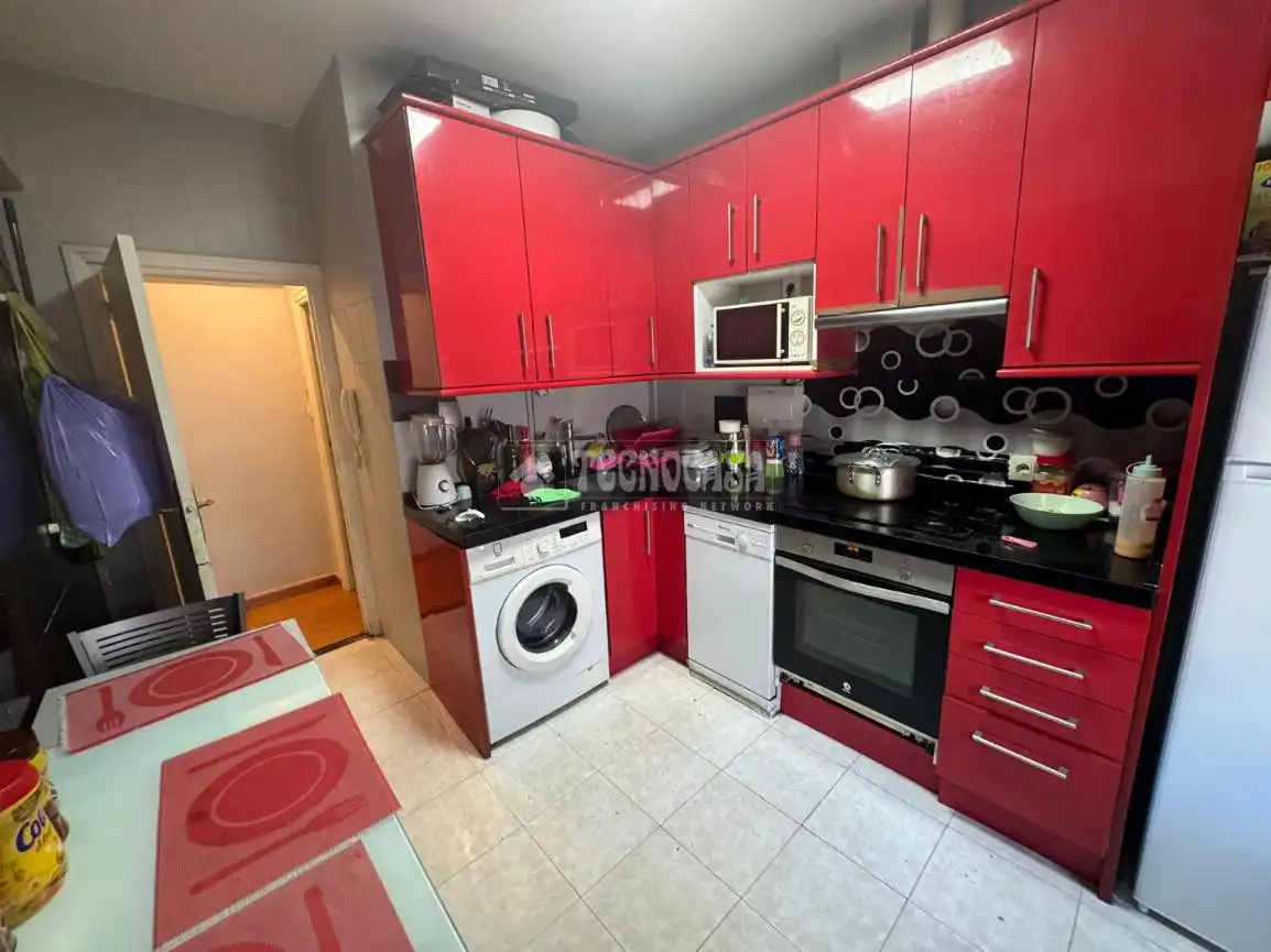 Cocina de Piso en venta en Bilbao  con Balcón