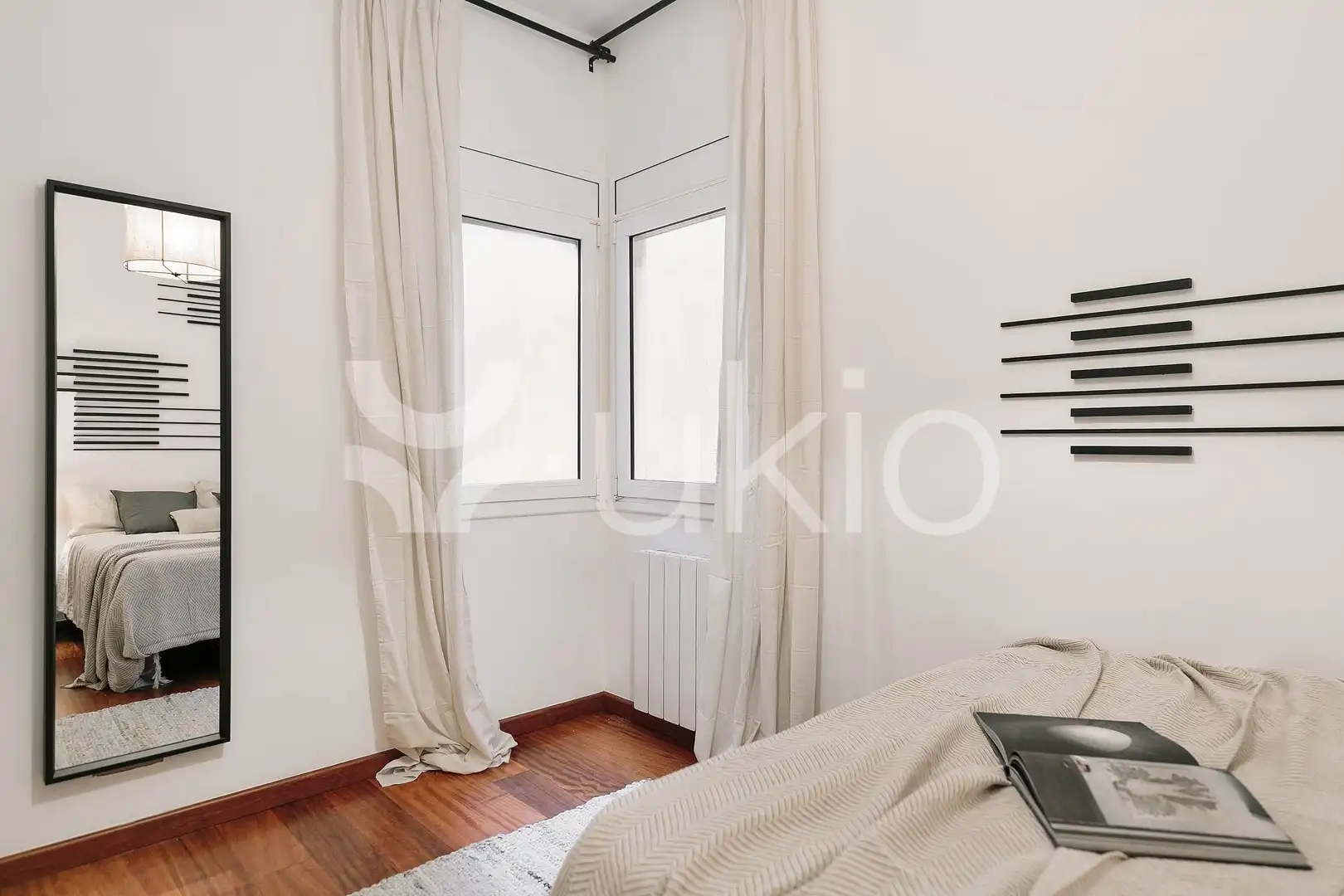 Habitación de Apartamento de alquiler en Barcelona con Aire acondicionado, Calefacción y Amueblado