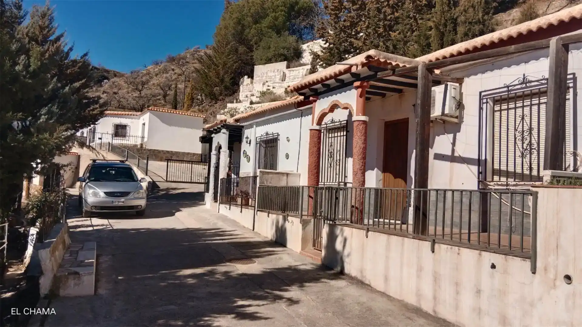 Vista exterior de Planta baja en venta en Válor con Trastero