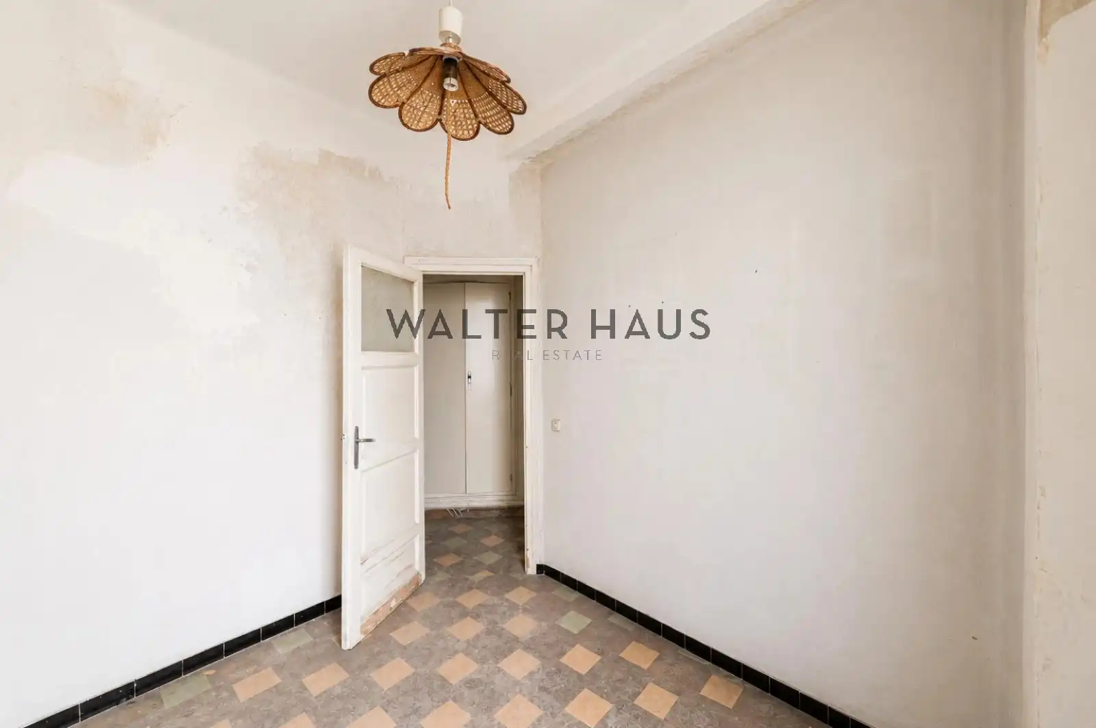 Flat for sale in Madrid  with Storage room