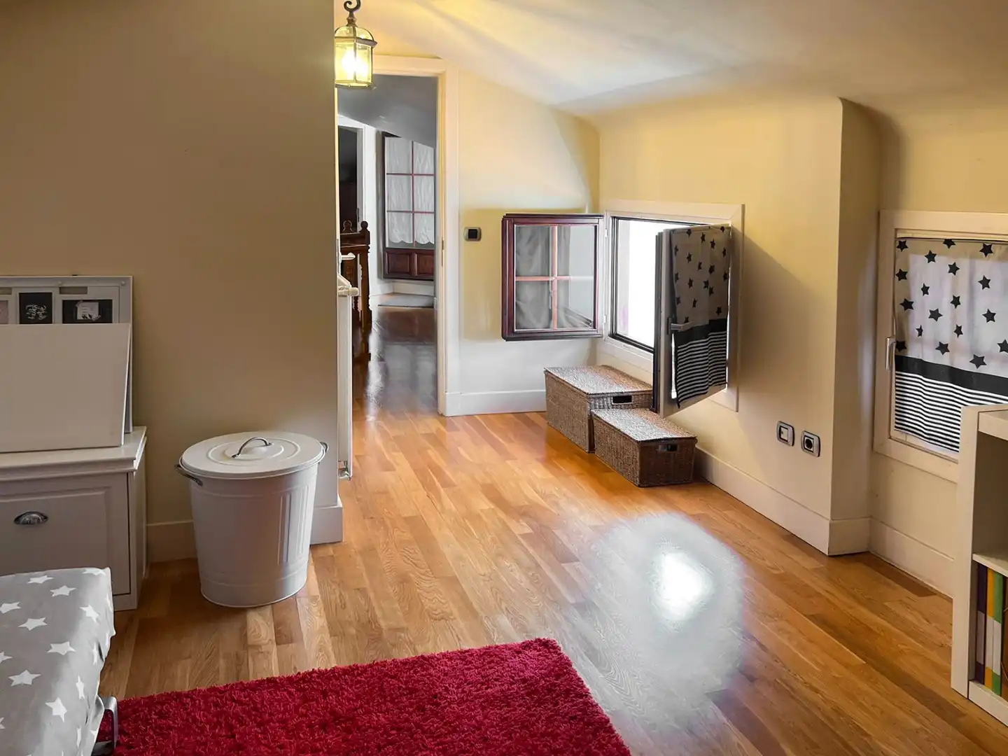 Habitación de Casa adosada en venta en Zarautz con Aire acondicionado, Calefacción y Jardín privado