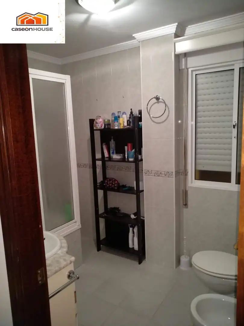 Bathroom of Flat for sale in Paterna de Rivera