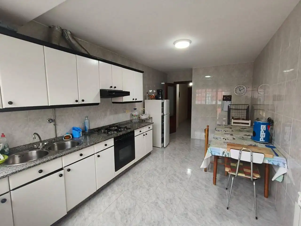 Küche von Wohnung zum Verkauf in Curtis mit Terrasse und Möbliert