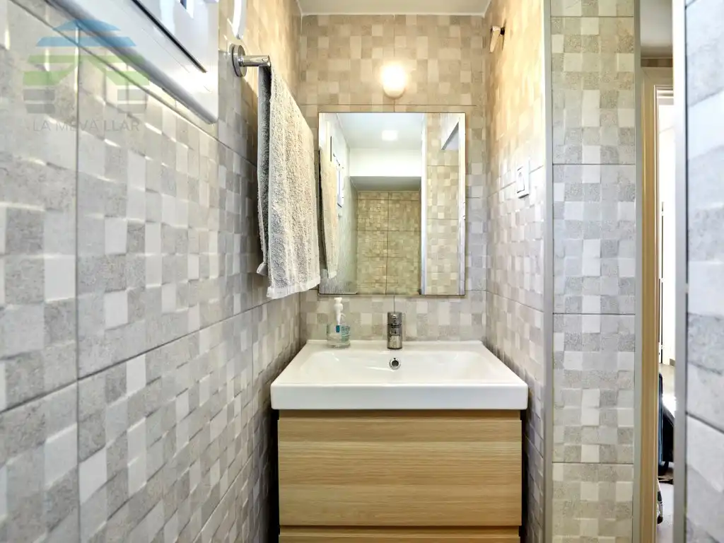 Bathroom of Attic for sale in Barcelona  with Air Conditioner and Terrace