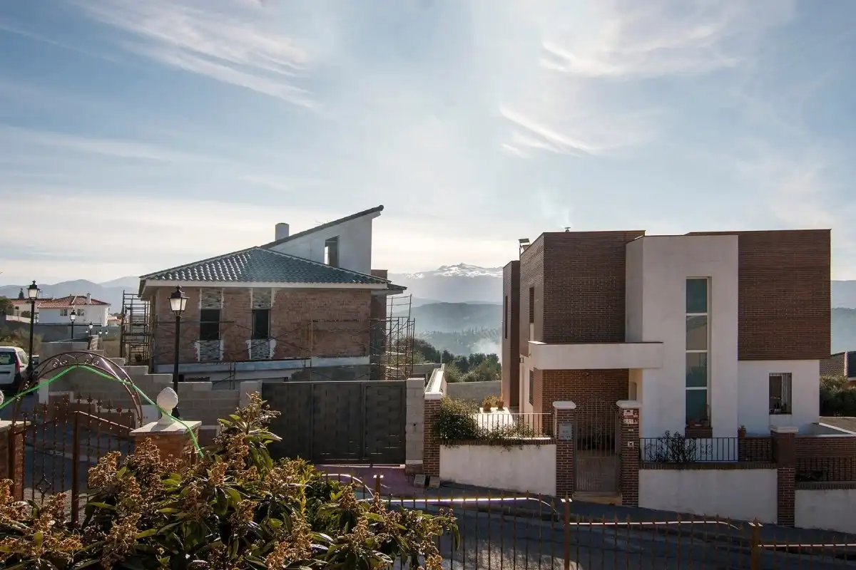 Vista exterior de Casa o chalet en venta en Huétor de Santillán con Calefacción, Jardín privado y Terraza