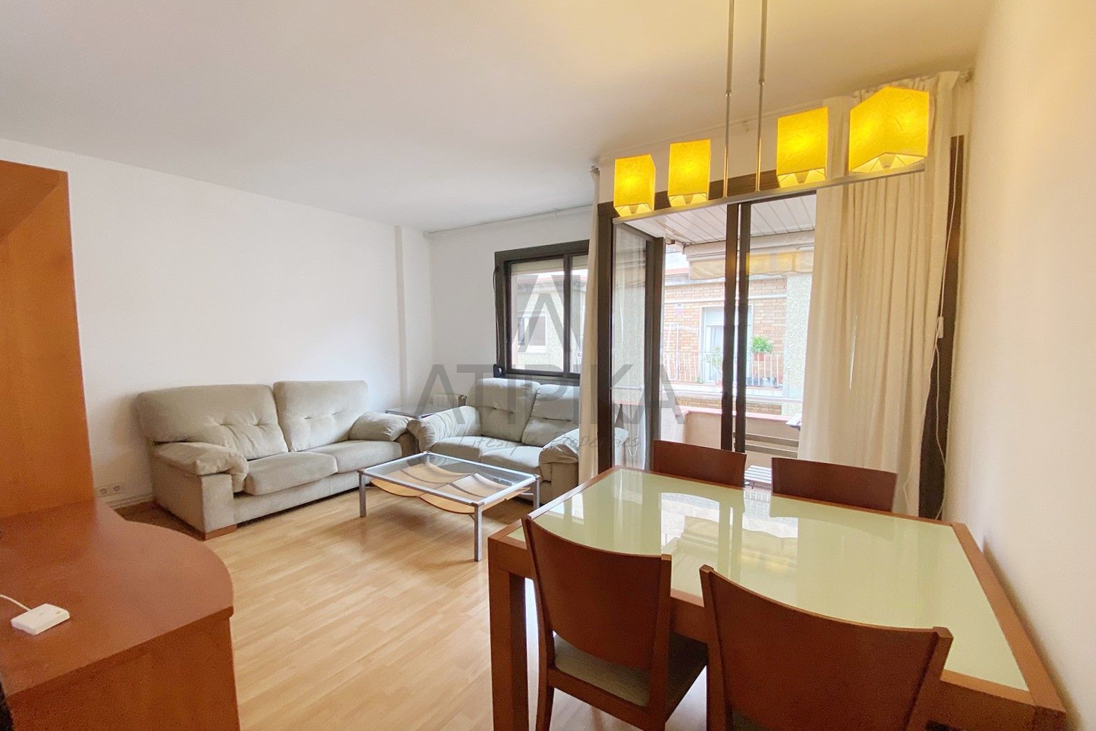 Piso de alquiler en Vilamur, Barri de les Corts, Les Corts