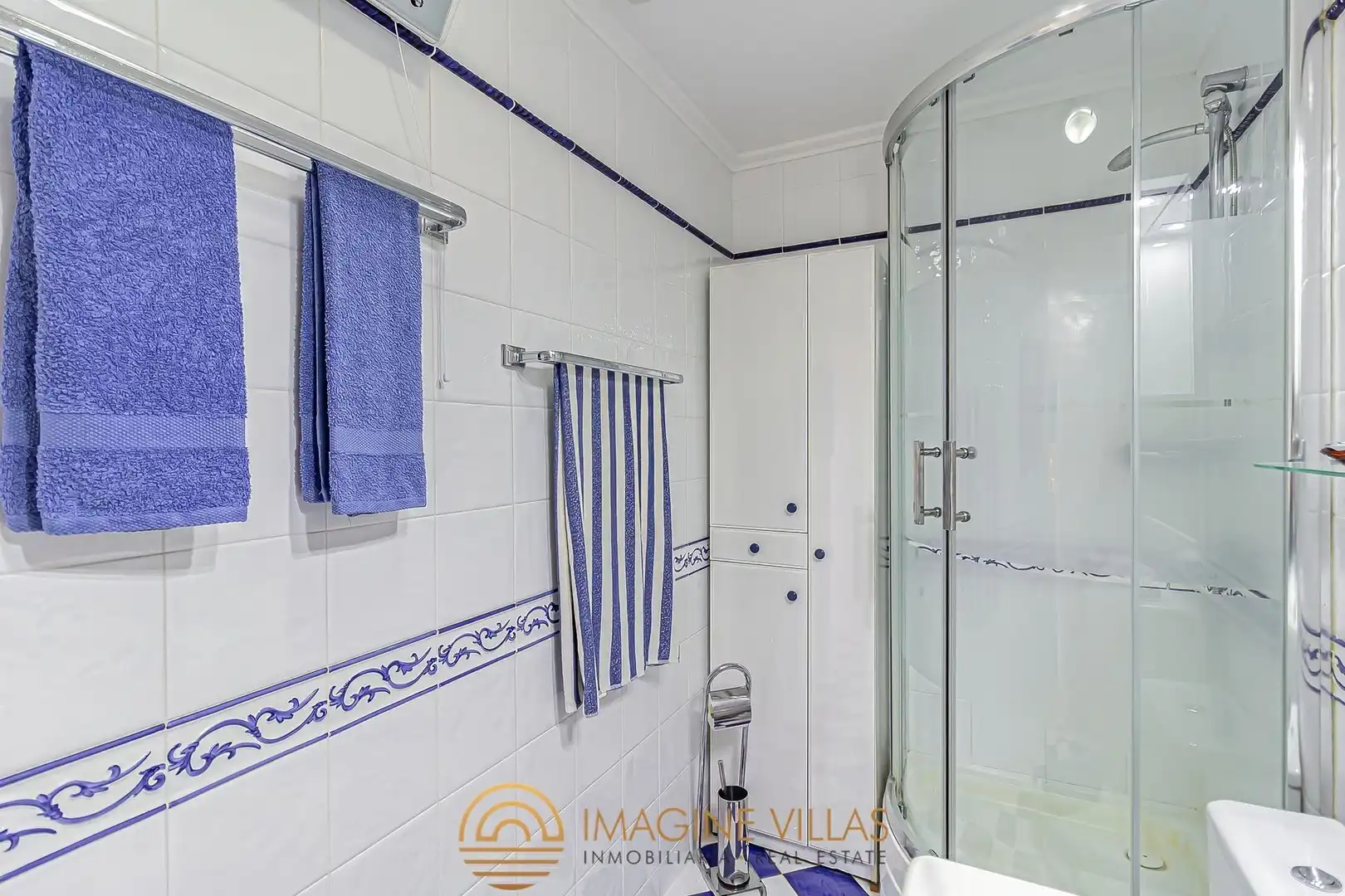 Baño de Apartamento en venta en La Manga del Mar Menor con Amueblado y Piscina comunitaria
