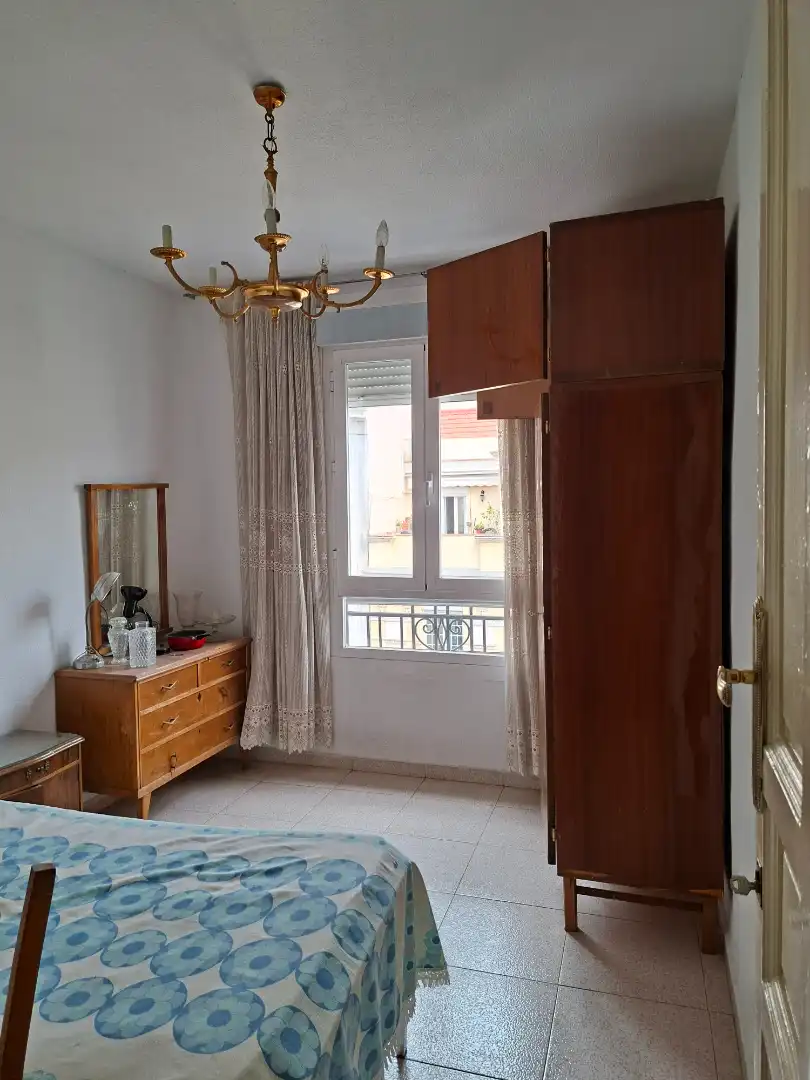 Habitación de Piso en venta en Madrid con Calefacción