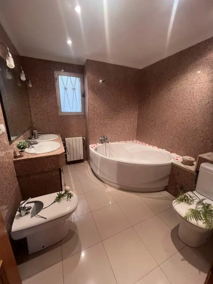 Baño de Piso en venta en La Pobla de Farnals con Terraza, Horno y Balcón