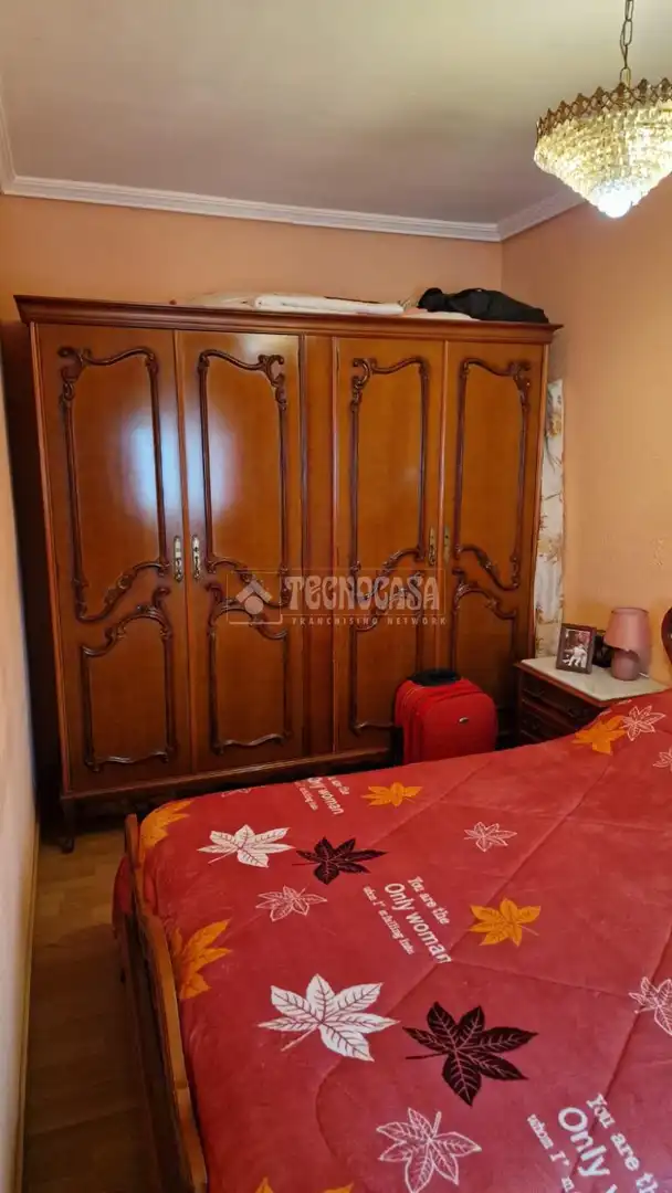 Habitación de Piso en venta en Madrid con Calefacción