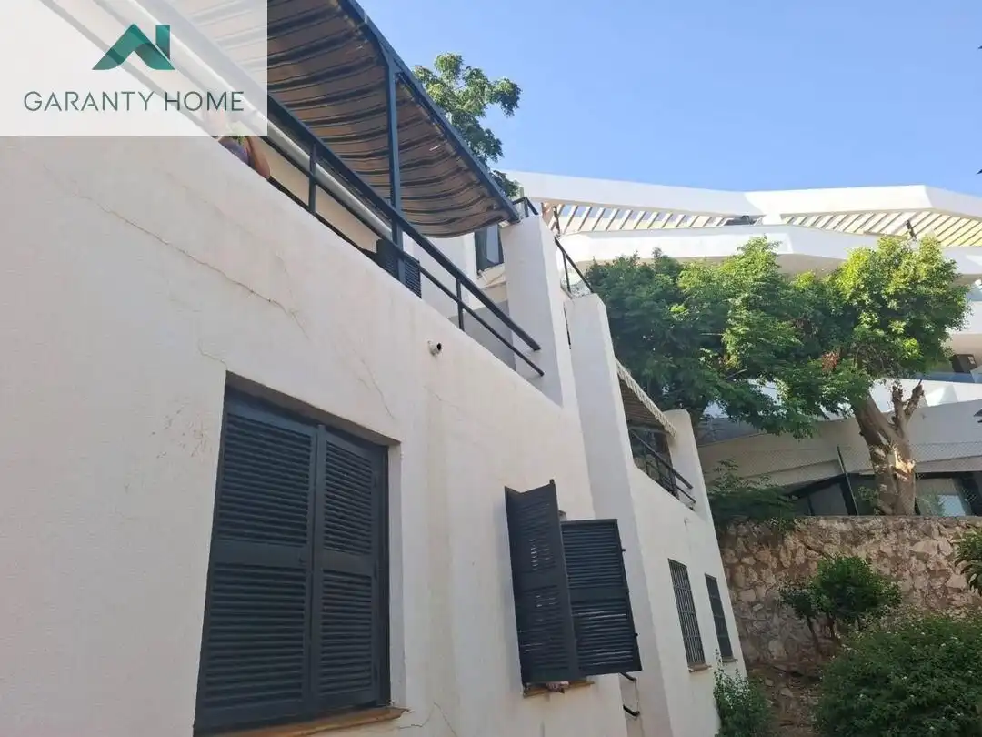 Vista exterior de Dúplex de lloguer en Torremolinos amb Calefacció, Jardí privat i Terrassa