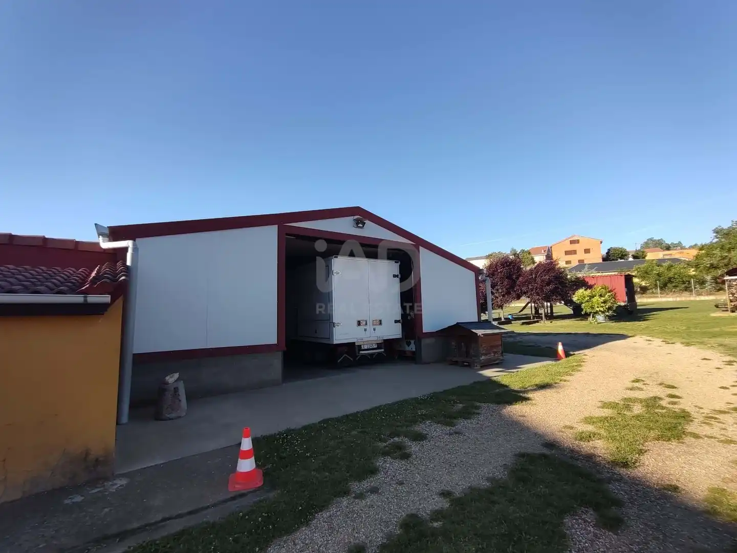 Parking de Casa o chalet en venta en Villaobispo de Otero con Calefacción