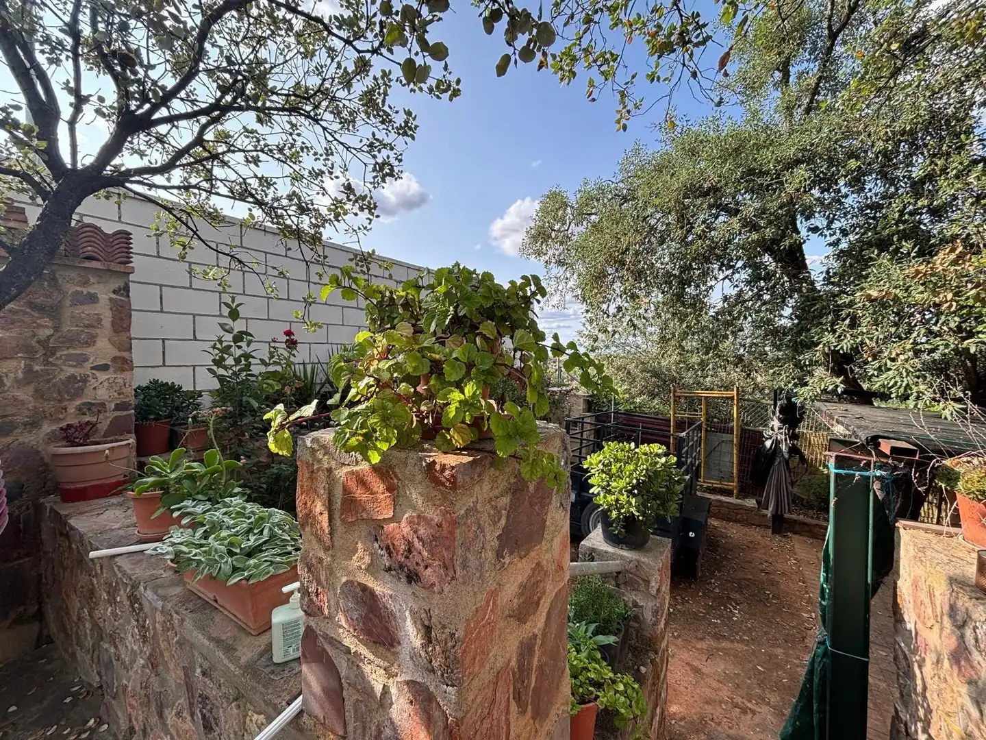 Garden of Houses for sale in Cáceres  with Air Conditioner, Heating and Private garden