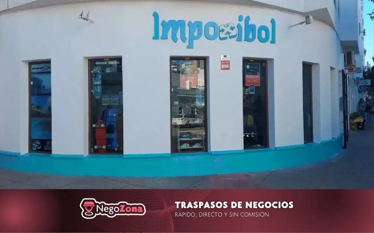Locale commerciale in cessione a Calle Colegio Naval Sacramento 16