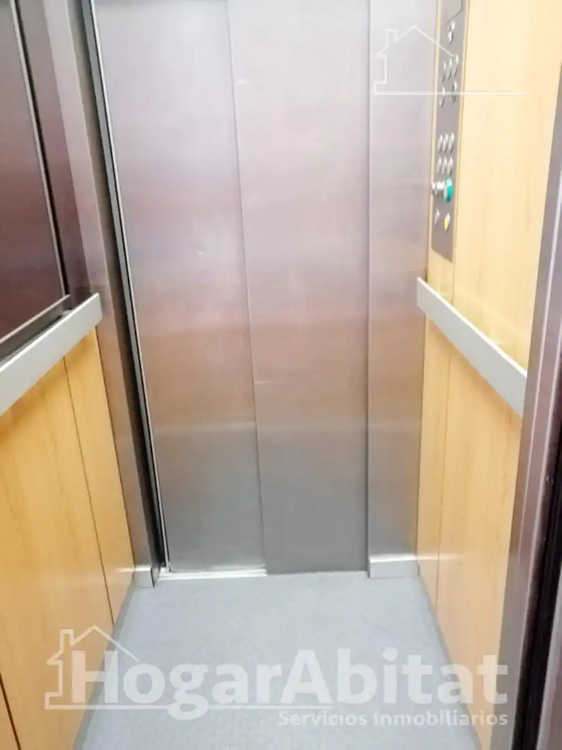 Penthouse with lift for sale in Avenida Doctor Clarà, imagen 29