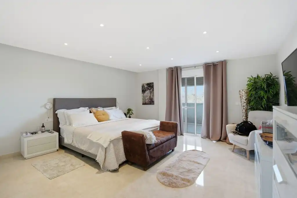 Dormitori de Casa o xalet en venda en Benalmádena amb Aire condicionat, Calefacció i Jardí privat