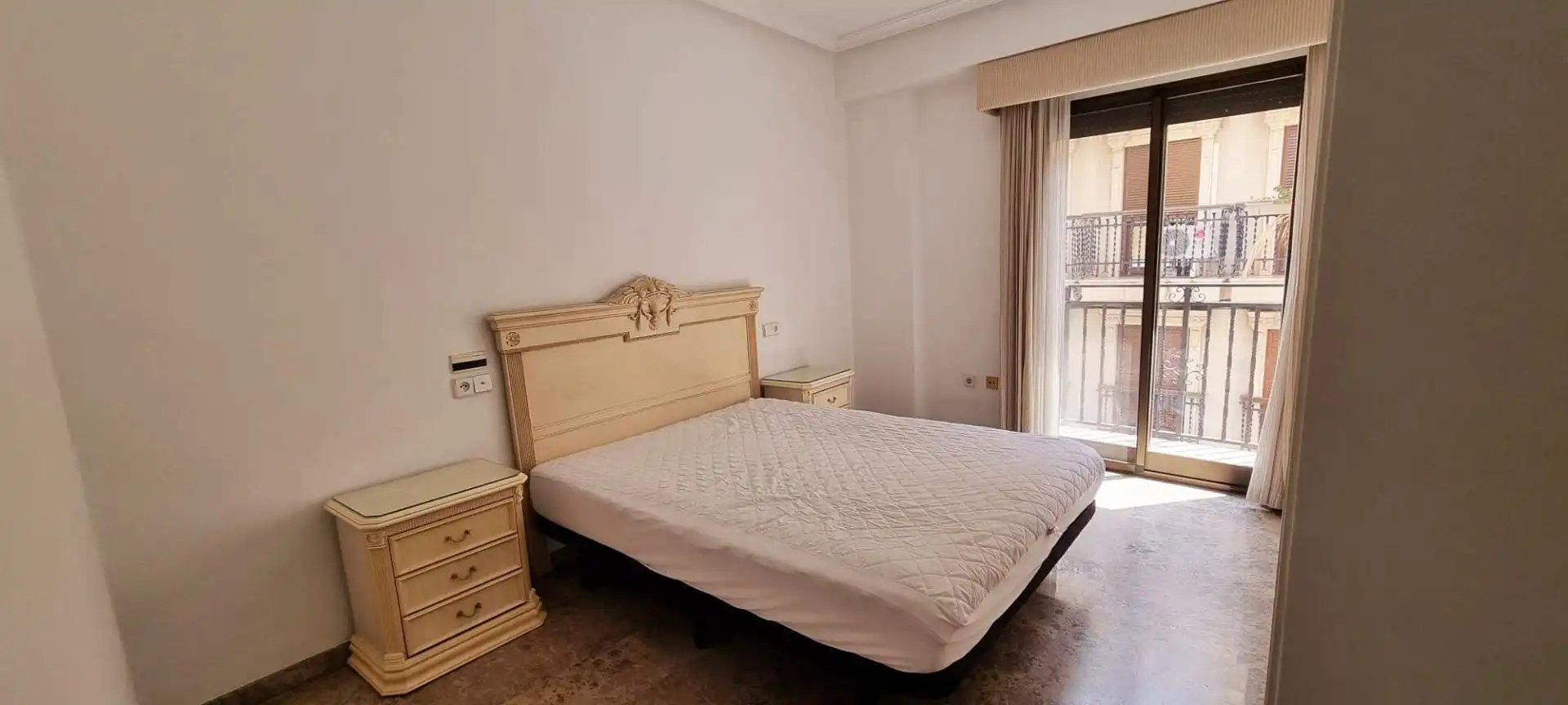 Schlafzimmer von Wohnung zur Miete in Elche / Elx mit Klimaanlage, Terrasse und Möbliert