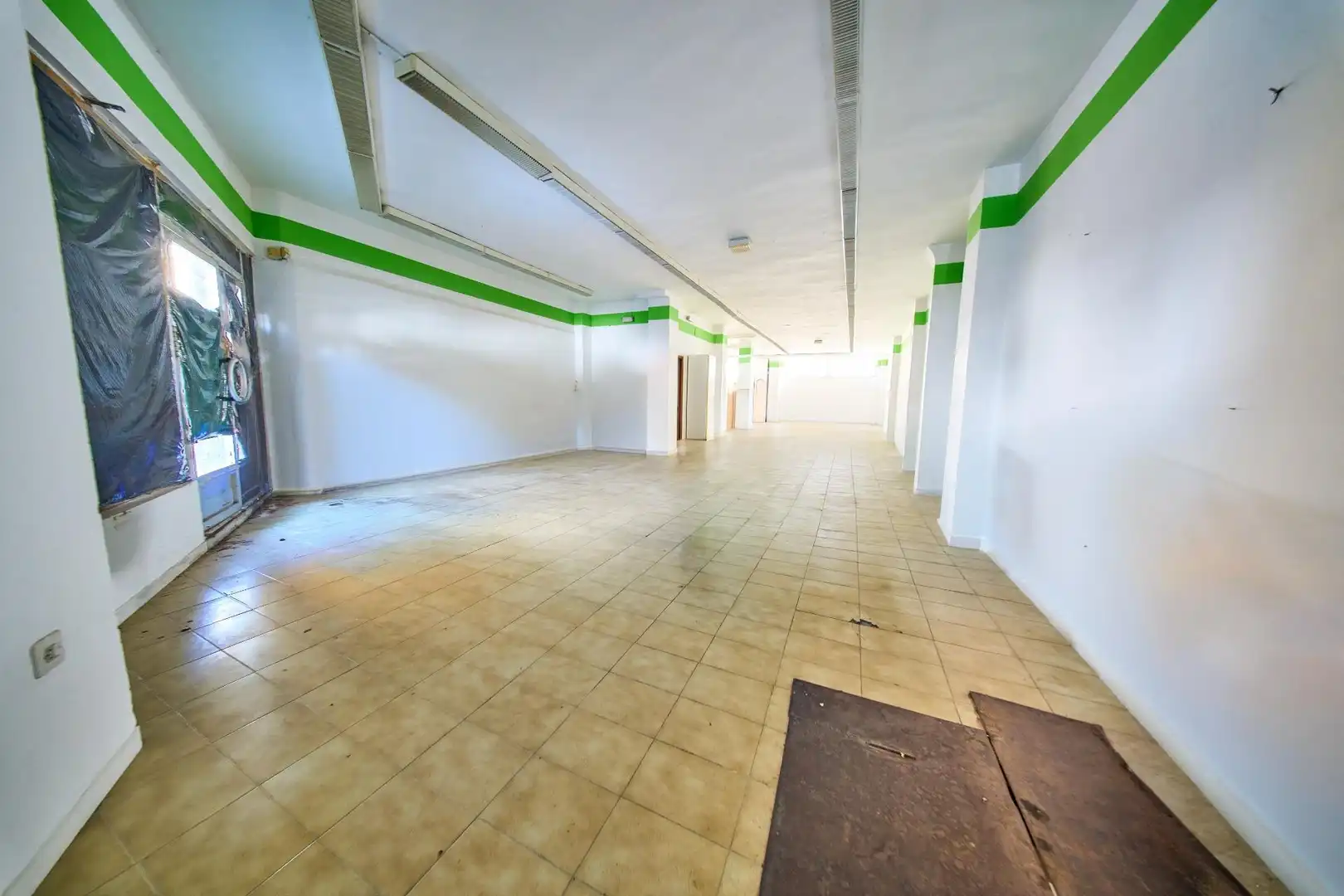 Local comercial en venda a Avenida ING. GUTIERREZ SEGURA, imagen 16