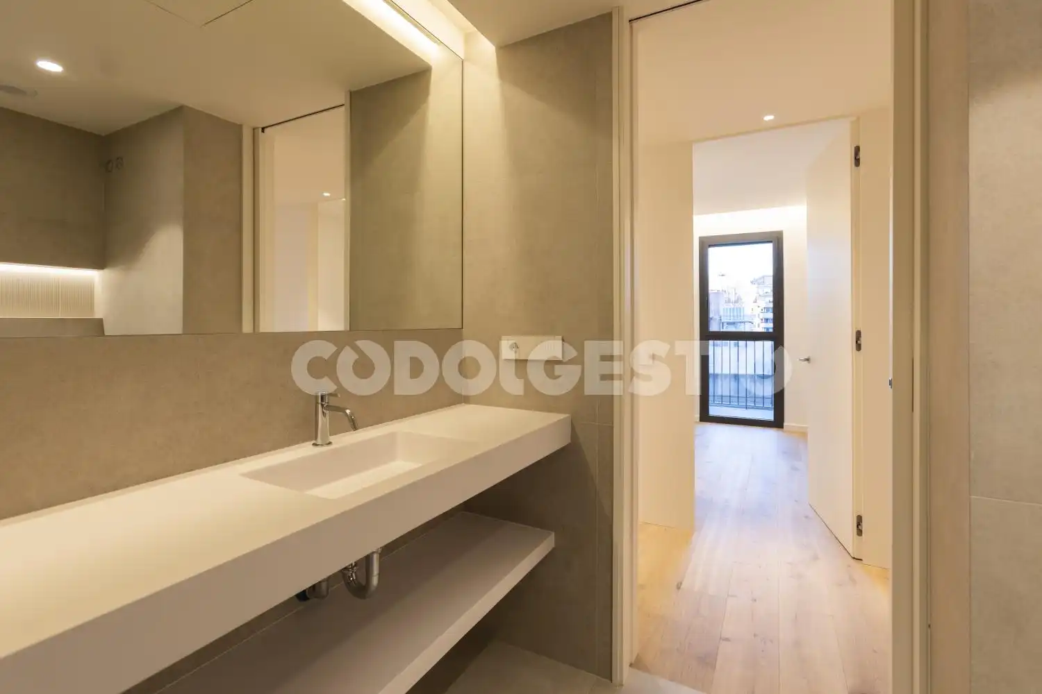 Flat for rent in Mossèn Gudiol, 9, Centre