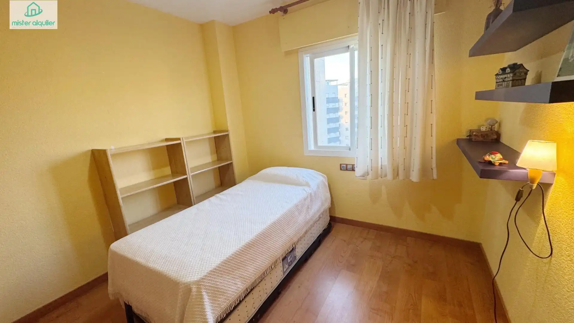 Dormitori de Apartament en venda en El Campello amb Aire condicionat, Calefacció i Jardí privat