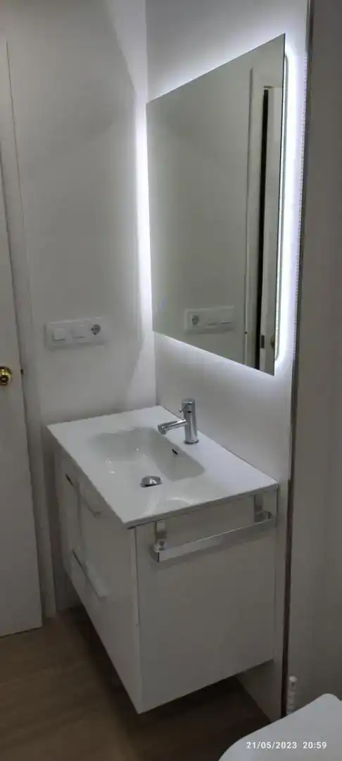 Badezimmer von Maisonette zur Miete in Islantilla mit Schwimmbad und Balkon