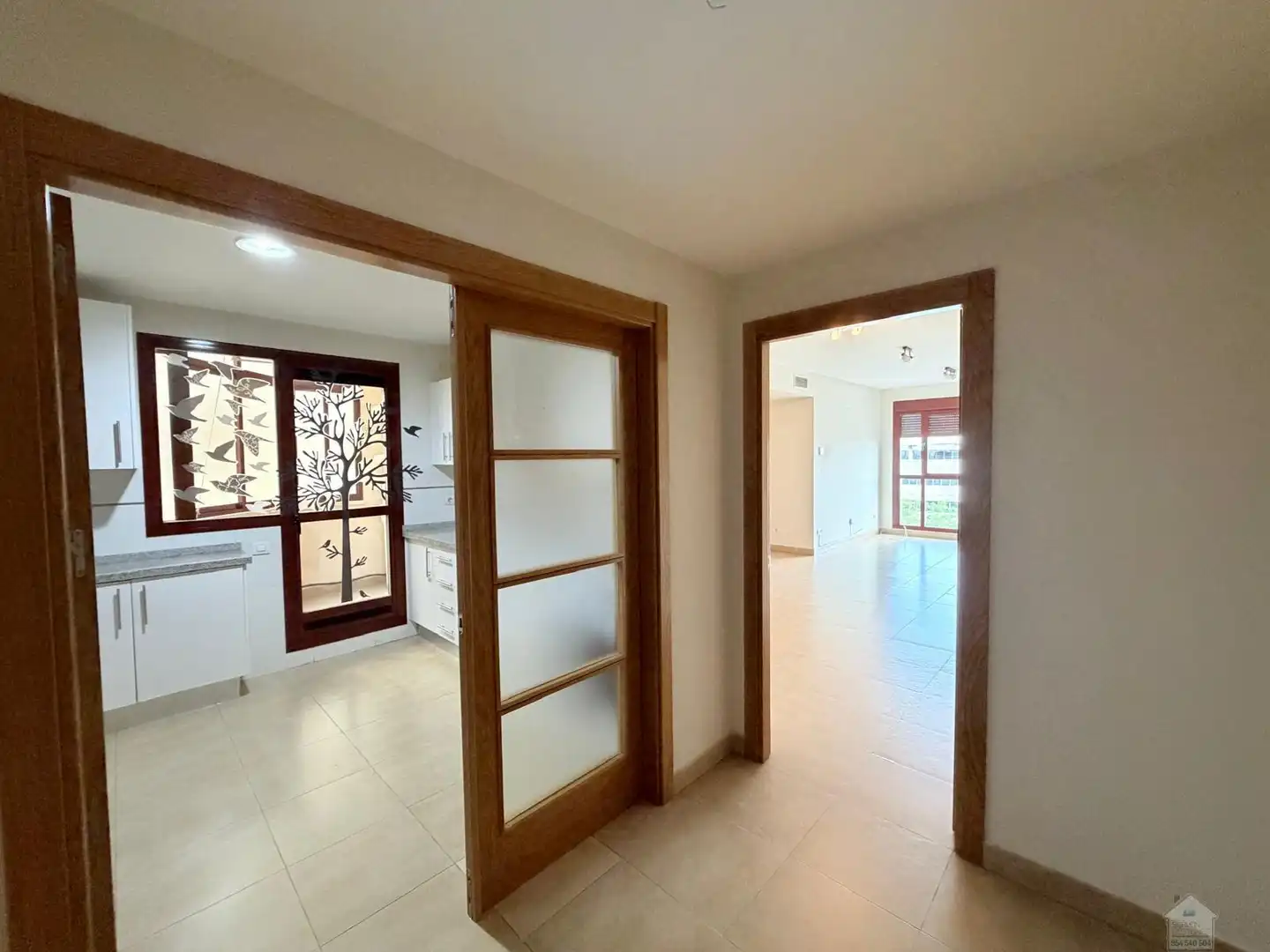 Flat for rent in Sevilla  with Air Conditioner, Storage room and Community pool