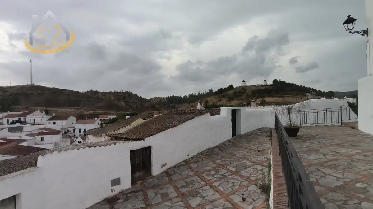 Vista exterior de Casa o xalet en venda en Sanlúcar de Guadiana amb Jardí privat, Terrassa i Moblat