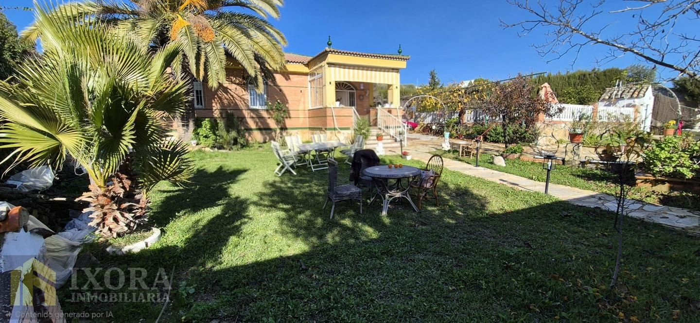 Jardí de Finca rústica en venda en Linares amb Aire condicionat i Terrassa