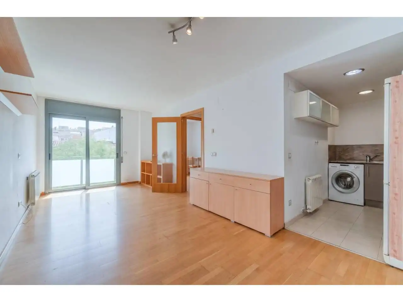 Wohnzimmer von Wohnung zum Verkauf in Girona mit Heizung und Balkon