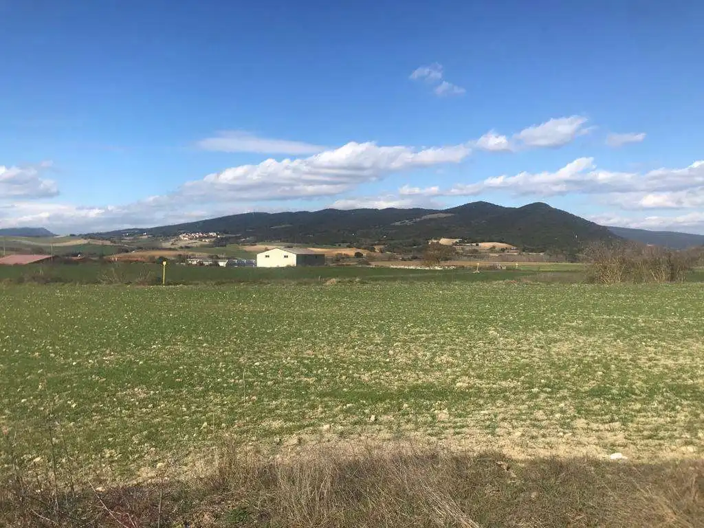 Terreno industrial en venta en La Puebla de Arganzón